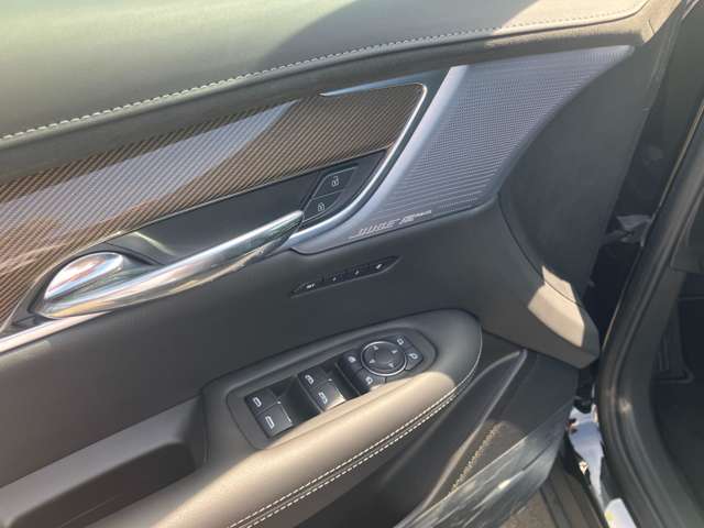 Cadillac XT6 10