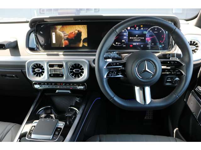 Mercedes-Benz G-Class 12