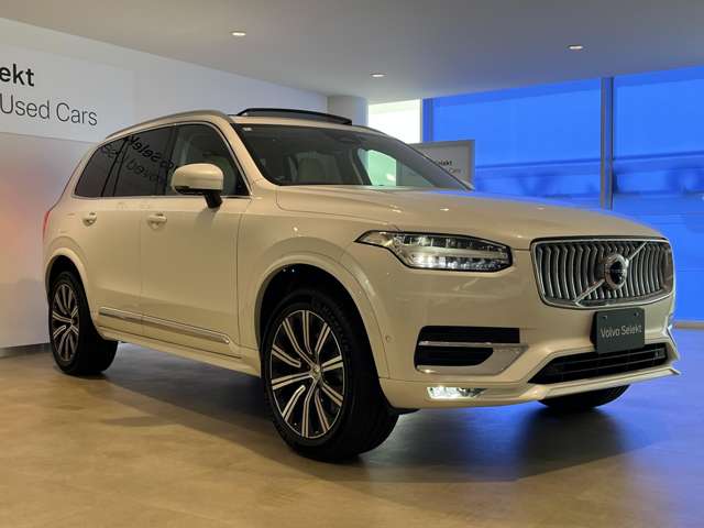 Volvo XC90 4