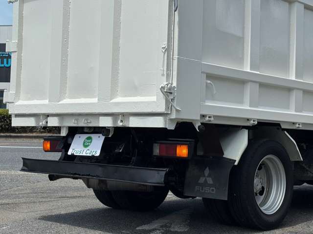 Mitsubishi Fuso Canter 11