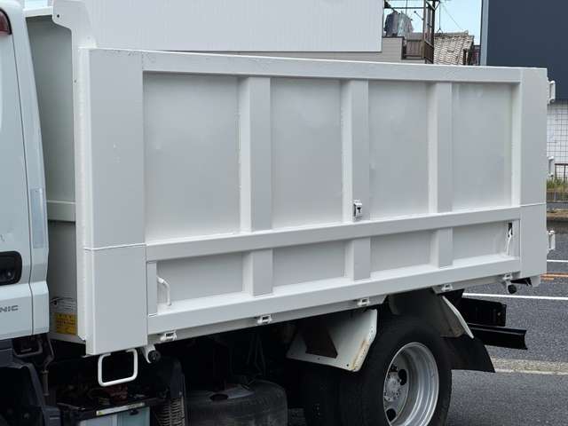 Mitsubishi Fuso Canter 12