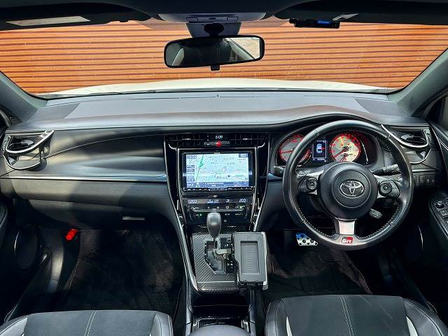 Toyota Harrier 2