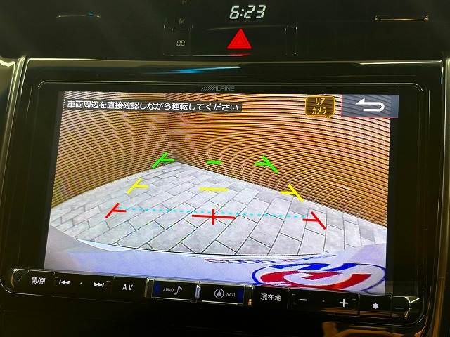 Toyota Harrier 4