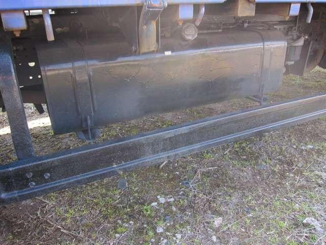 Mitsubishi Fuso Canter 7