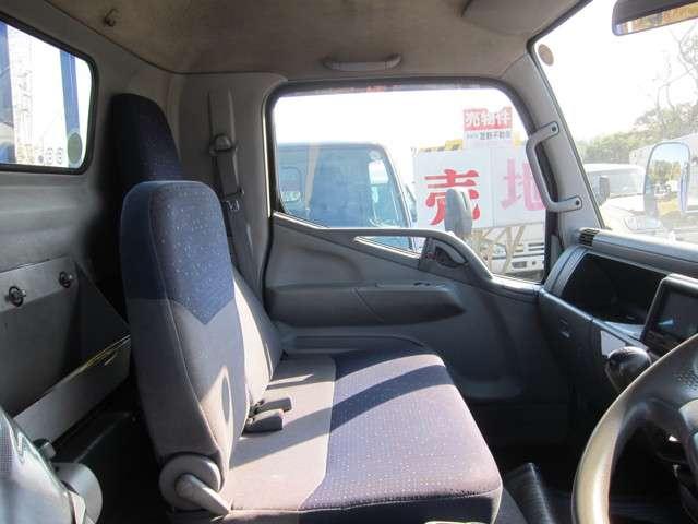 Mitsubishi Fuso Canter 9