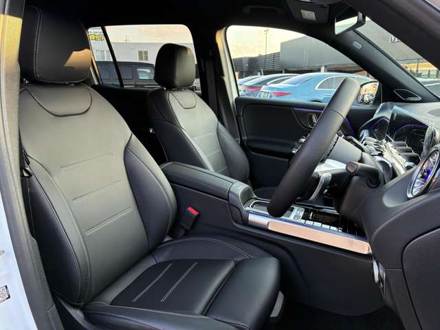 Mercedes-Benz GLB 8
