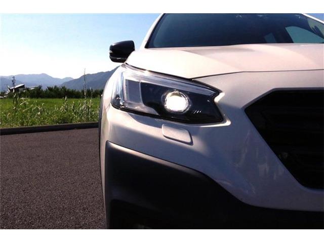 Subaru Legacy Outback 11