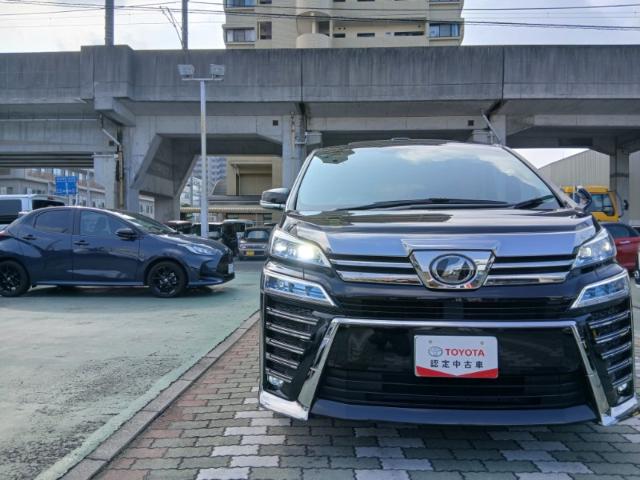 Toyota Vellfire 2