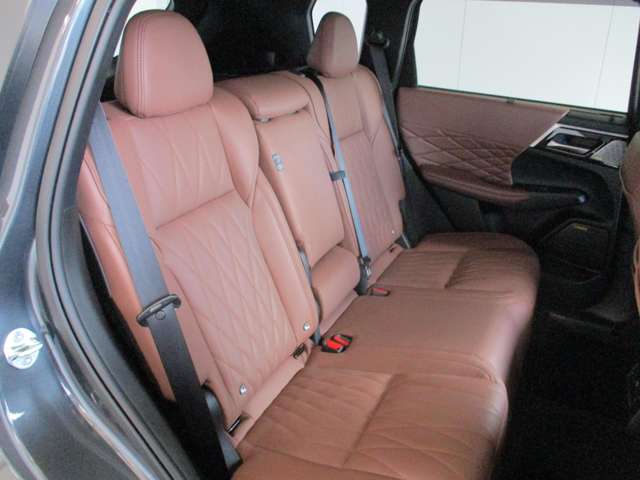 Mitsubishi Outlander 12