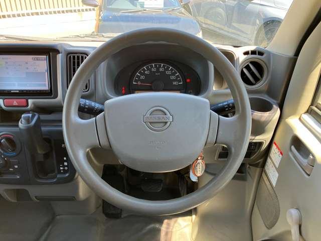 Nissan NV100 Clipper 11