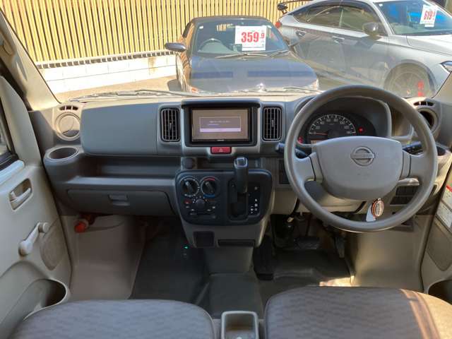 Nissan NV100 Clipper 2