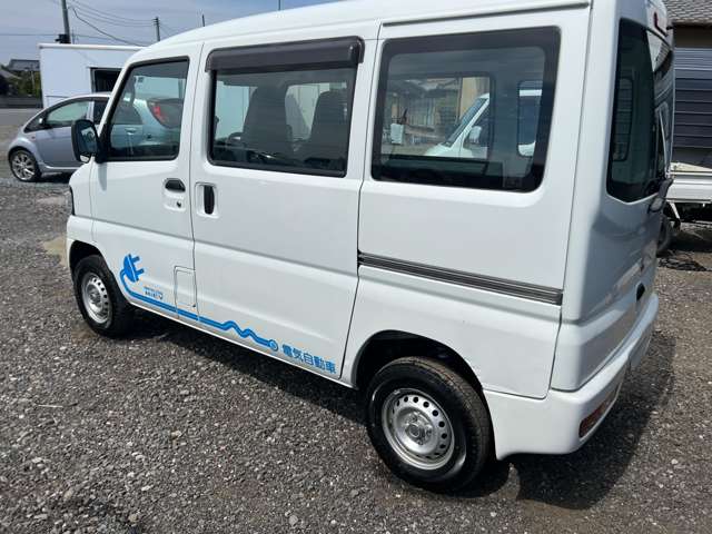 Mitsubishi Minicab MiEV 4