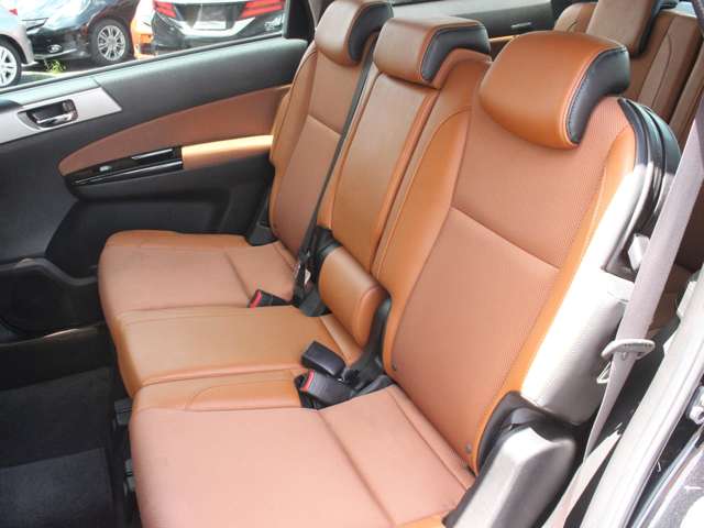 Subaru Exiga Crossover7 11