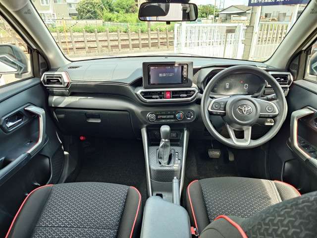 Toyota Raize 4