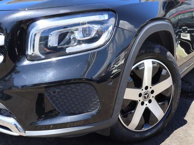 Mercedes-Benz GLB 12