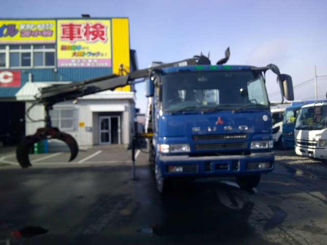 Mitsubishi Fuso Super Great 2