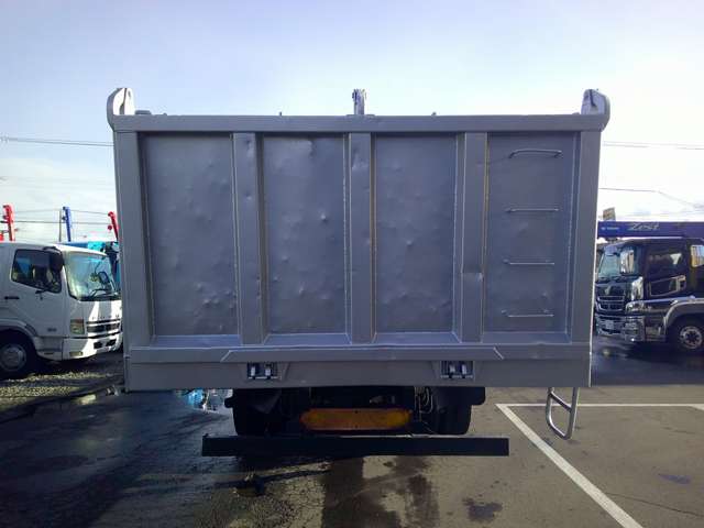 Mitsubishi Fuso Super Great 5