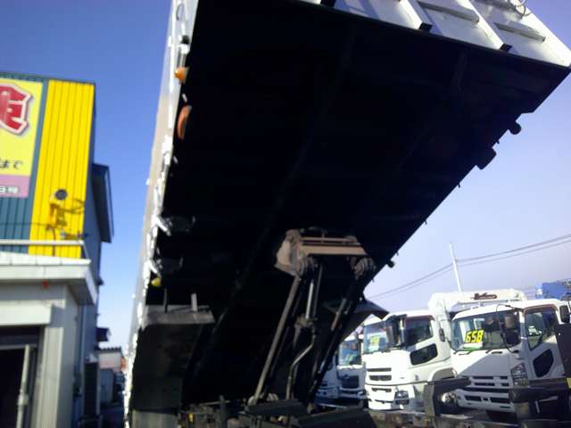 Mitsubishi Fuso Super Great 8