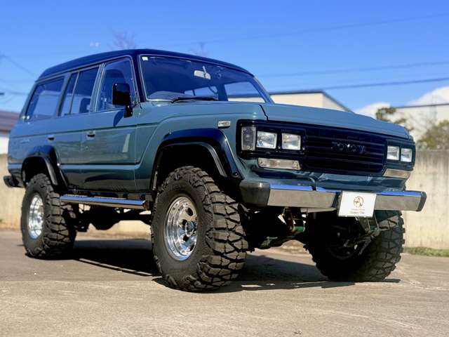 Toyota Land Cruiser 60 7