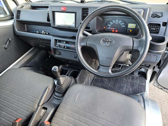 Toyota Pixis Truck 11