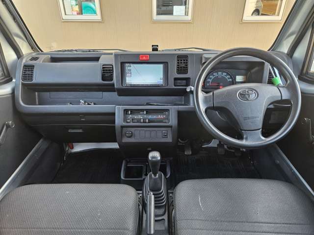 Toyota Pixis Truck 10