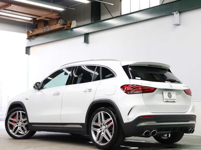 Mercedes-Benz GLA-Class 5