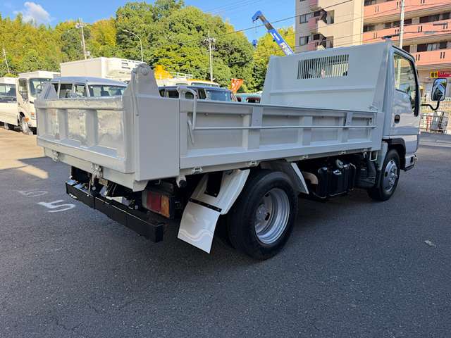 Isuzu Elf 8