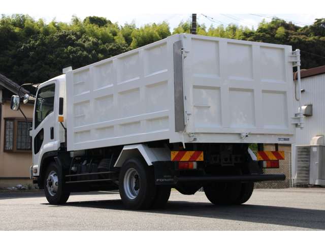 Isuzu Forward 6