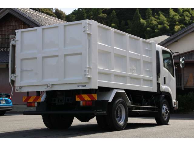 Isuzu Forward 7
