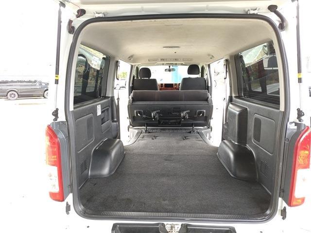 Toyota Hiace Van 2