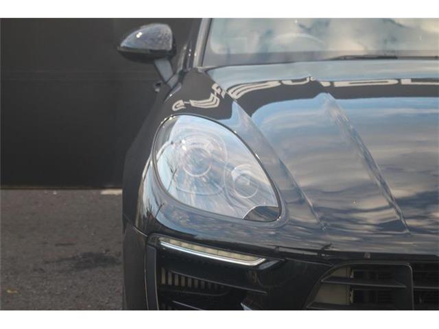 Porsche Macan 12