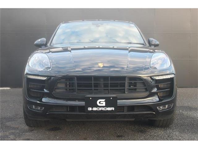 Porsche Macan 8