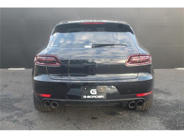 Porsche Macan 10