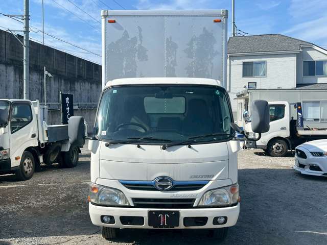 Hino Dutro Hybrid 3