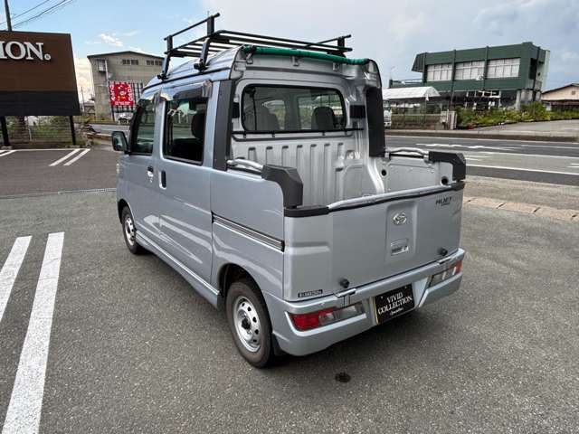 Daihatsu Hijet Deck Van 8