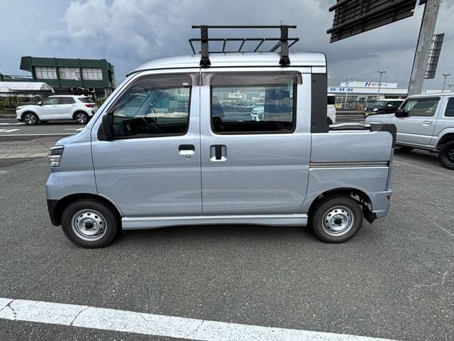 Daihatsu Hijet Deck Van 9