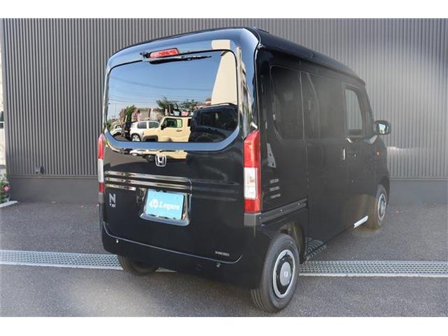 Honda N-VAN 8