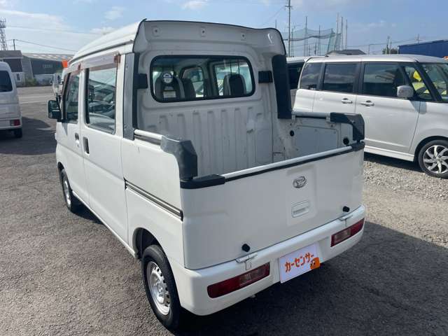 Daihatsu Hijet Deck Van 4
