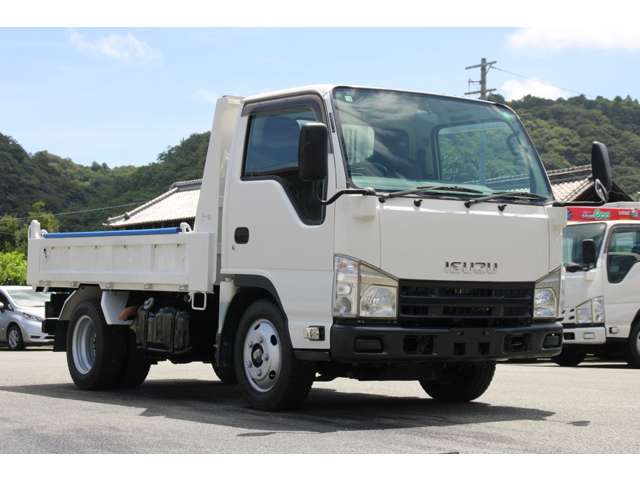 Isuzu Elf 12