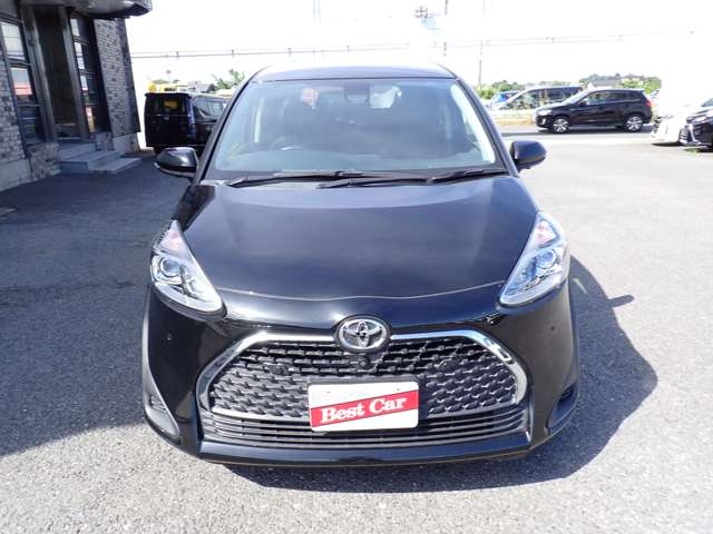 Toyota Sienta 2