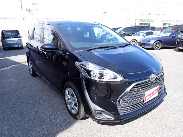 Toyota Sienta 6