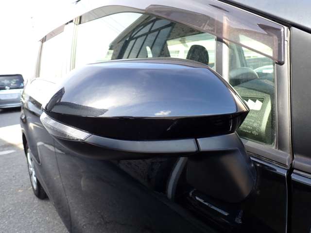 Toyota Sienta 8