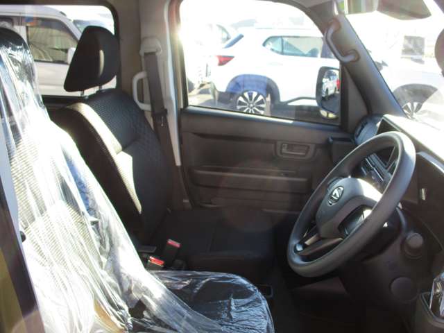 Daihatsu Hijet Deck Van 12