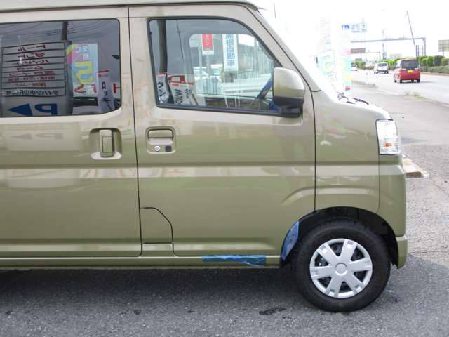 Daihatsu Hijet Deck Van 5
