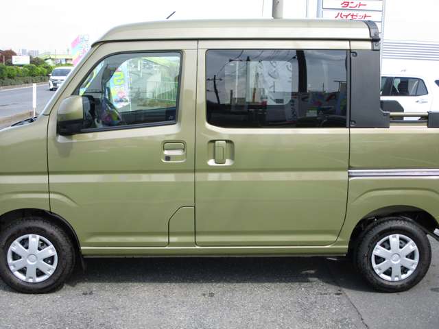 Daihatsu Hijet Deck Van 6