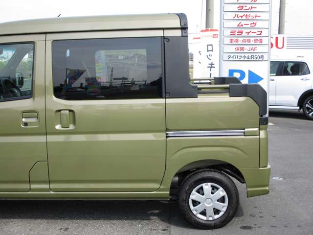 Daihatsu Hijet Deck Van 7