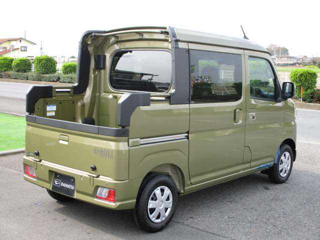 Daihatsu Hijet Deck Van 10