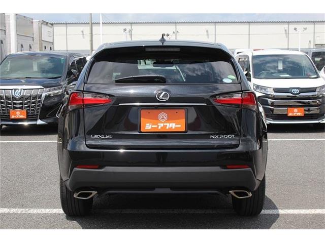 Lexus NX 9