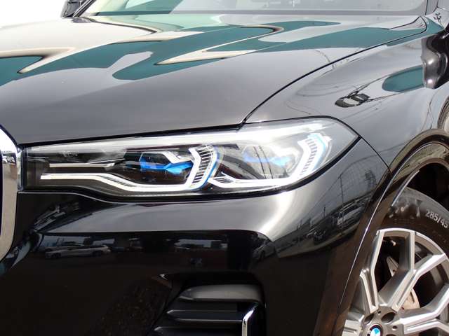 BMW X7 8
