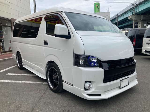 Toyota Hiace 3